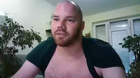 Snapshot of uncut_strong chatting on May 27, 3:42 pm Uncut Strong online show from May 27, 3:42 pm