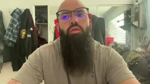 uncutbeard129840 online show from February 12, 11:55 pm