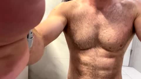 Snapshot of uncutnudist chatting on April 14, 1:17 pm uncutnudist online show from April 14, 1:17 pm