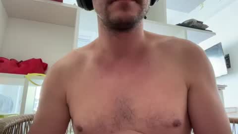 Snapshot of underground33 chatting on February 17, 5:43 pm Under  Huge cock with beautiful uncut foreskin online show from February 17, 5:43 pm