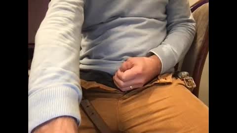 Snapshot of underscorex chatting on December 19, 12:13 am underscorex online show from December 19, 12:13 am