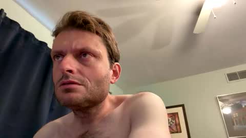 Snapshot of undress_me_ chatting on May 15, 2:35 pm undress me online show from May 15, 2:35 pm