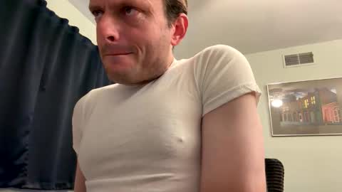Snapshot of undress_me_ chatting on June 8, 10:37 am undress me online show from June 8, 10:37 am