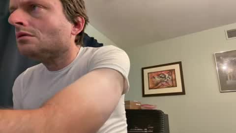 Snapshot of undress_me_ chatting on August 8, 11:34 am undress me online show from August 8, 11:34 am