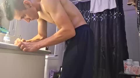 unfoldedlaundry online show from June 5, 12:22 pm