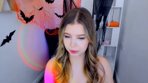 Alice online show from October 19, 11:33 am