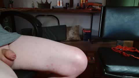 Snapshot of ungcouple21 chatting on October 12, 2:38 pm ungcouple21 online show from October 12, 2:38 pm