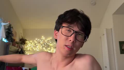 wang online show from March 9, 11:09 pm