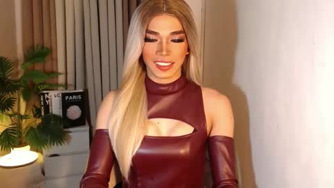 Miss Andrea online show from October 6, 3:42 pm