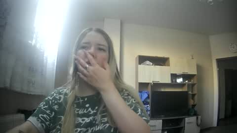Snapshot of universeemily chatting on October 15, 7:30 am UniverseEmily online show from October 15, 7:30 am
