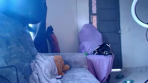 new INSTA   online show from November 16, 7:52 pm