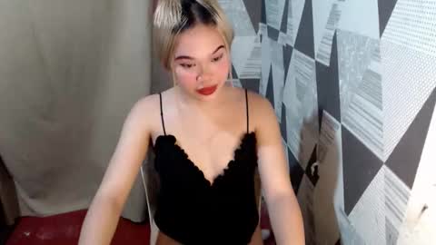 Snapshot of ur_anarosesexdoll chatting on February 8, 9:07 pm anarose online show from February 8, 9:07 pm