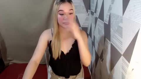 Snapshot of ur_anarosesexdoll chatting on February 26, 9:03 pm anarose online show from February 26, 9:03 pm