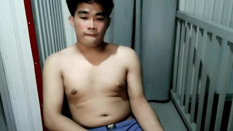 Snapshot of ur_asian_hardfucker chatting on June 6, 3:28 pm ur_asian_hardfucker online show from June 6, 3:28 pm