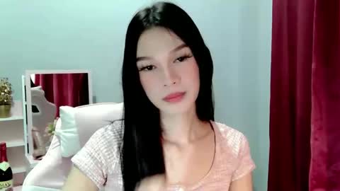 ur_asianbabexxx online show from February 4, 11:38 am