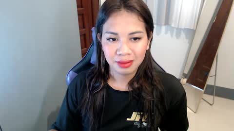 Vee online show from January 11, 2:52 am