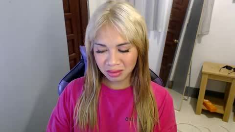 Vee online show from January 19, 7:04 am