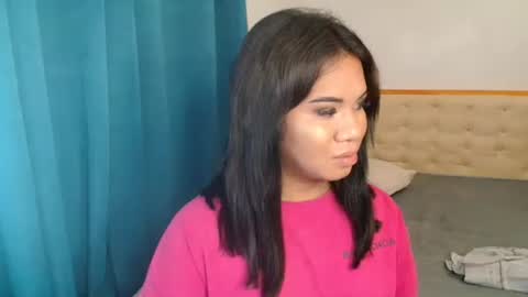 Vee online show from October 20, 7:03 pm