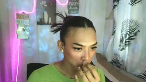 ur_dazzlingmorenaxx online show from April 27, 2:53 am