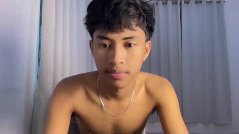 ur_fuckerbttm online show from November 26, 12:55 am