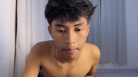 ur_fuckerbttm online show from November 26, 1:01 pm