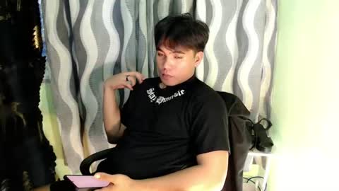 Snapshot of ur_jadelover chatting on June 16, 6:27 am JADE online show from June 16, 6:27 am