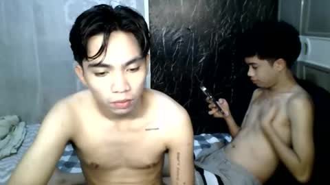 Snapshot of ur_kencumxxx chatting on May 3, 10:54 am Ken online show from May 3, 10:54 am