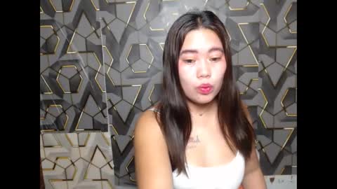 Snapshot of ur_prettychelsie18 chatting on June 3, 6:46 pm ur_prettychelsie18 online show from June 3, 6:46 pm