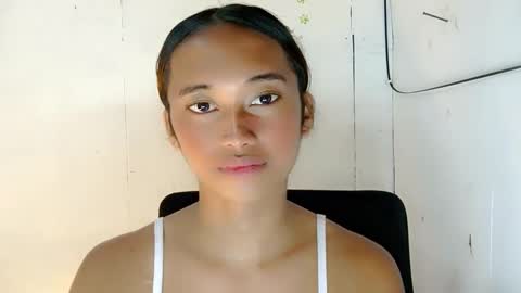 Ellie online show from February 28, 7:48 pm