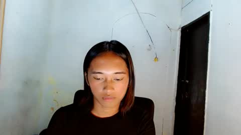 Ellie online show from March 12, 7:31 pm