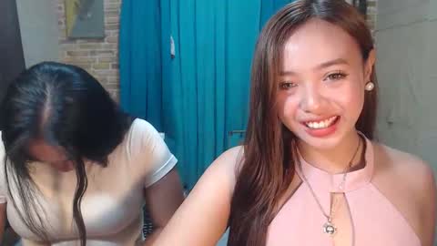 ur_truelyhot_dre online show from April 24, 10:07 am
