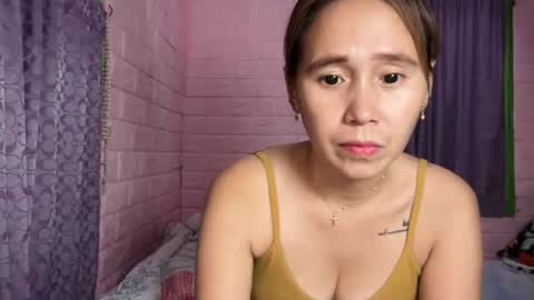 Snapshot of urasian_ashley89 chatting on June 9, 9:10 am urasian_ashley89 online show from June 9, 9:10 am