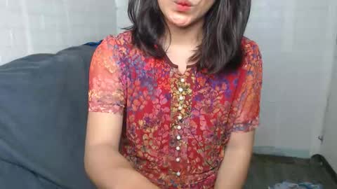 Snapshot of urasian_dreamgirl69 chatting on November 12, 11:58 pm bela online show from November 12, 11:58 pm