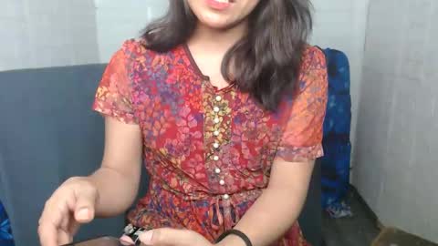 Snapshot of urasian_dreamgirl69 chatting on November 18, 4:11 pm bela online show from November 18, 4:11 pm