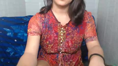 Snapshot of urasian_dreamgirl69 chatting on November 19, 5:40 am bela online show from November 19, 5:40 am