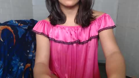 Snapshot of urasian_dreamgirl69 chatting on December 4, 12:20 am bela online show from December 4, 12:20 am