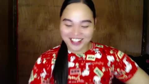 Snapshot of urasian_hotchix69 chatting on December 10, 6:22 am Lycah online show from December 10, 6:22 am