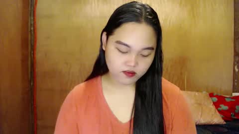 Snapshot of urasian_hotchix69 chatting on December 31, 6:27 am Lycah online show from December 31, 6:27 am