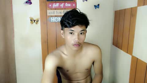 urasian_jomarie online show from September 12, 1:22 pm