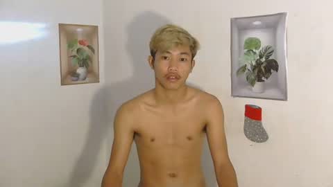 urasian_jomarie online show from March 8, 10:46 pm