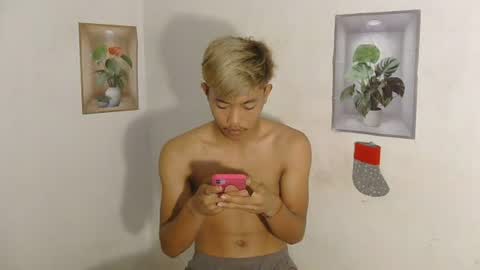 urasian_jomarie online show from March 20, 10:14 pm