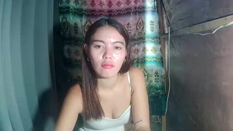 Snapshot of urasian_leamae chatting on October 30, 1:51 am Your Angel online show from October 30, 1:51 am