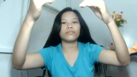 Snapshot of urasianbabecandy4u chatting on June 27, 11:54 pm CINDY online show from June 27, 11:54 pm