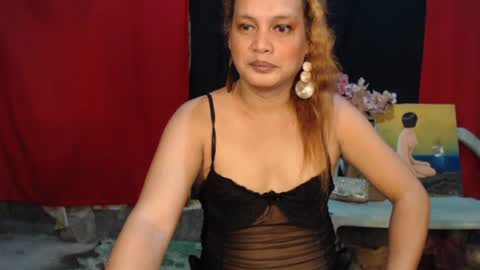 Snapshot of urasiandominaxx chatting on July 15, 9:14 am Diane online show from July 15, 9:14 am