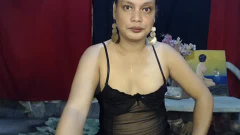 Snapshot of urasiandominaxx chatting on July 16, 11:49 am Diane online show from July 16, 11:49 am