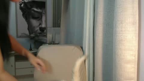 Snapshot of urasianfuckprincessxxx chatting on May 31, 7:04 pm urasianfuckprincessxxx online show from May 31, 7:04 pm