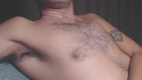 Snapshot of urasianversahunkxx chatting on September 10, 6:08 pm johnzen online show from September 10, 6:08 pm