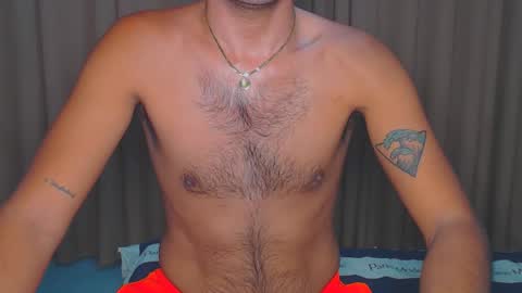 Snapshot of urasianversahunkxx chatting on September 14, 10:42 pm johnzen online show from September 14, 10:42 pm