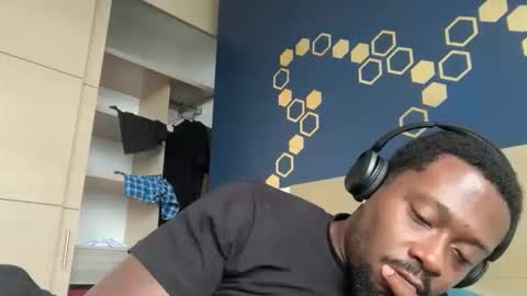 urbandick5 online show from April 6, 12:06 pm