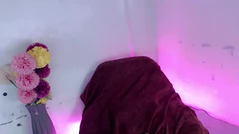 Miles online show from November 4, 6:23 am